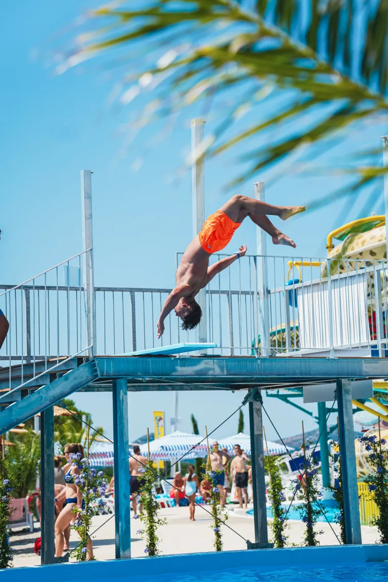 Doživite čaroliju Dalmatinskih Tradicija!