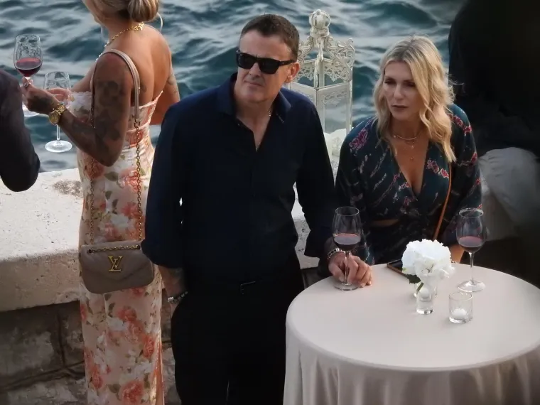 Primanje uoči vjenčanja Liama Stewarta i Nicole Artukovich