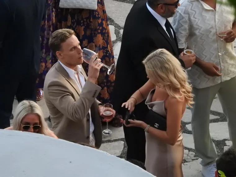 Primanje uoči vjenčanja Liama Stewarta i Nicole Artukovich
