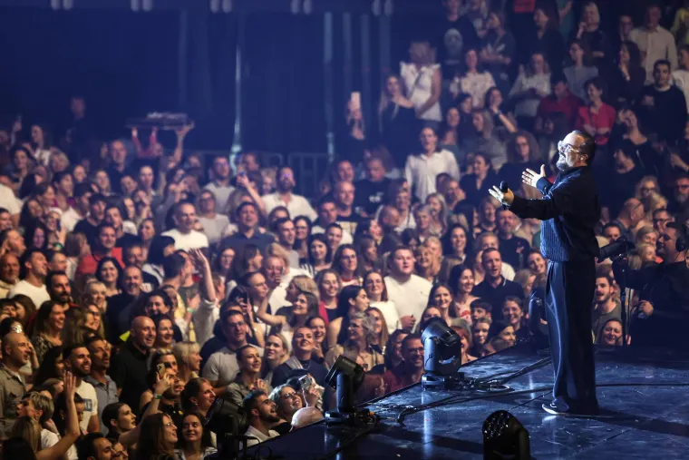 Tony Cetinski napravio spektakl za pamćenje u zagrebačkoj Areni: Pogledajte tko se pojavio