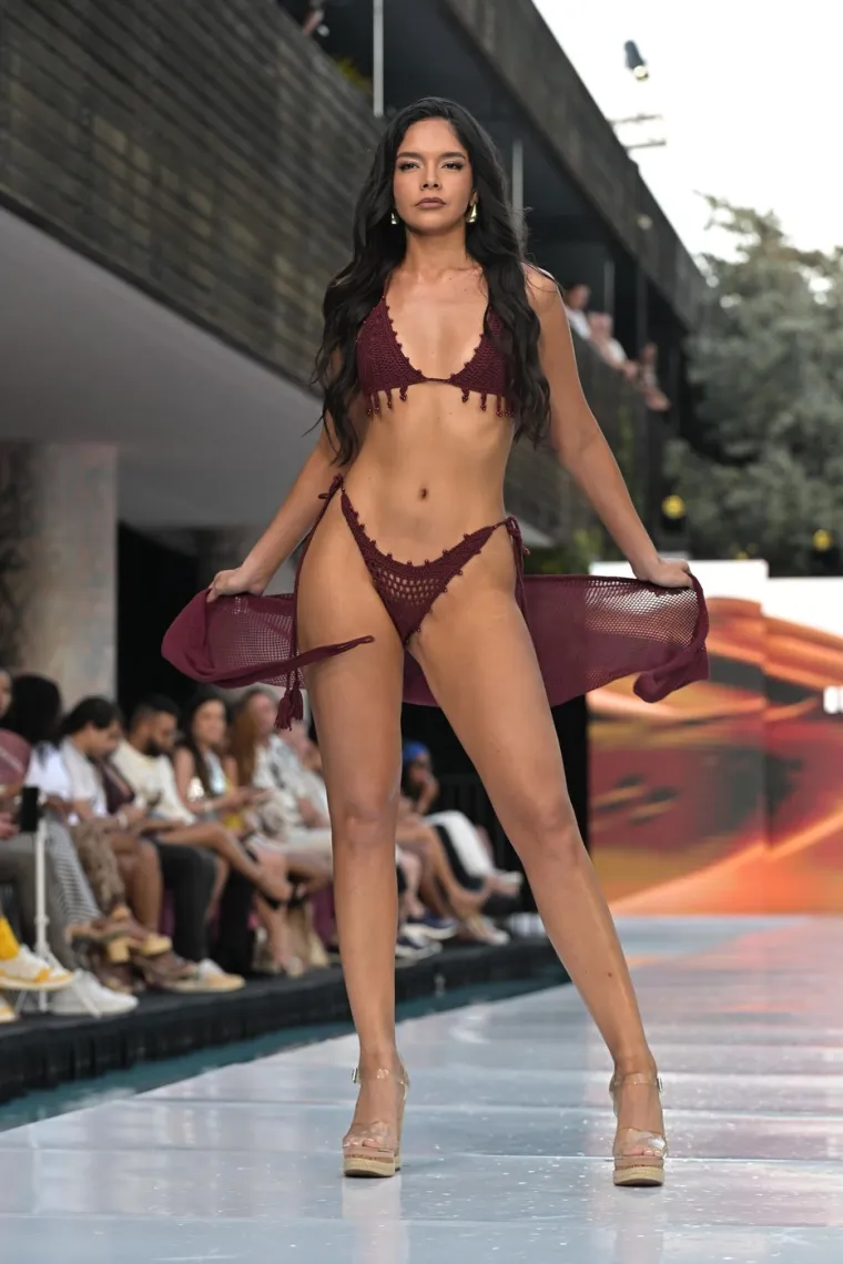 Jeste li vidjeli danas ljepše bikinije? Nema dalje, ova modna revija je apsolutni hit