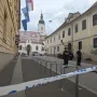 Muškarac se zapalio ispred Vlade, liječnici mu se bore za život!