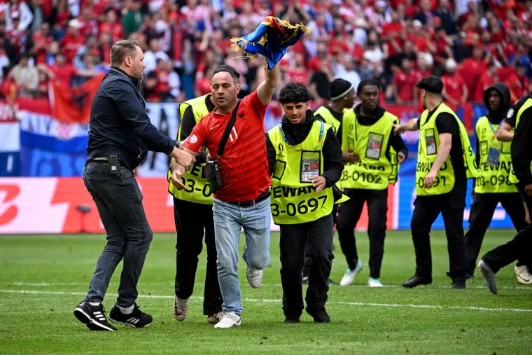 Ovo se nije vidjelo u tv prijenosu: Pogledajte &scaron;to su Albanci napravili nakon posljednjeg sučevog zvižduka