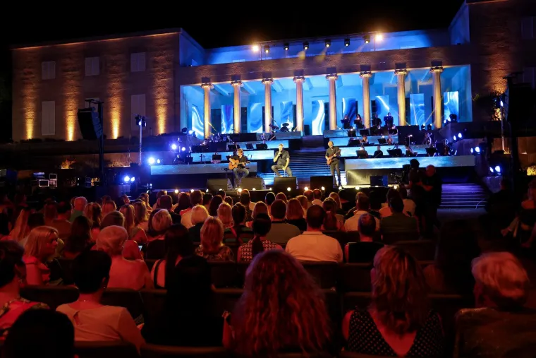Završile su Melodije Jadrana! Pogledajte tko je sve nastupao finalne večeri