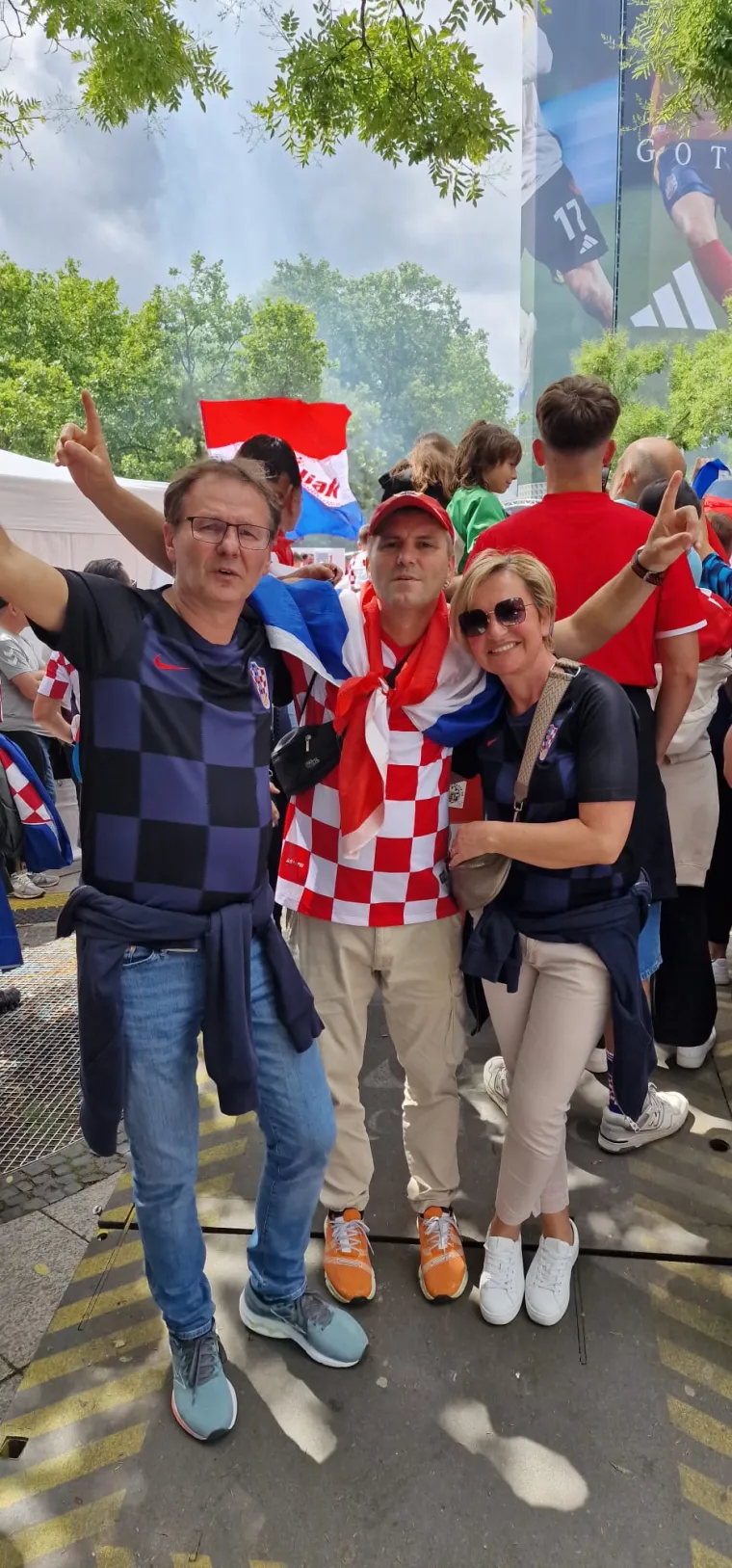 Ovo su najbolje fotografije 'Navijačke groznice' nakon prvog kruga Eura