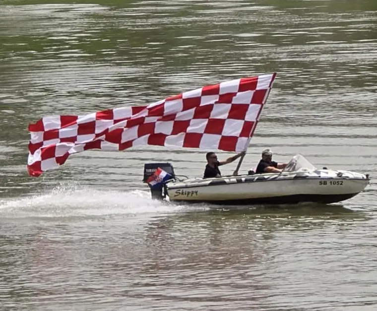 Ovo su najbolje fotografije 'Navijačke groznice' nakon prvog kruga Eura