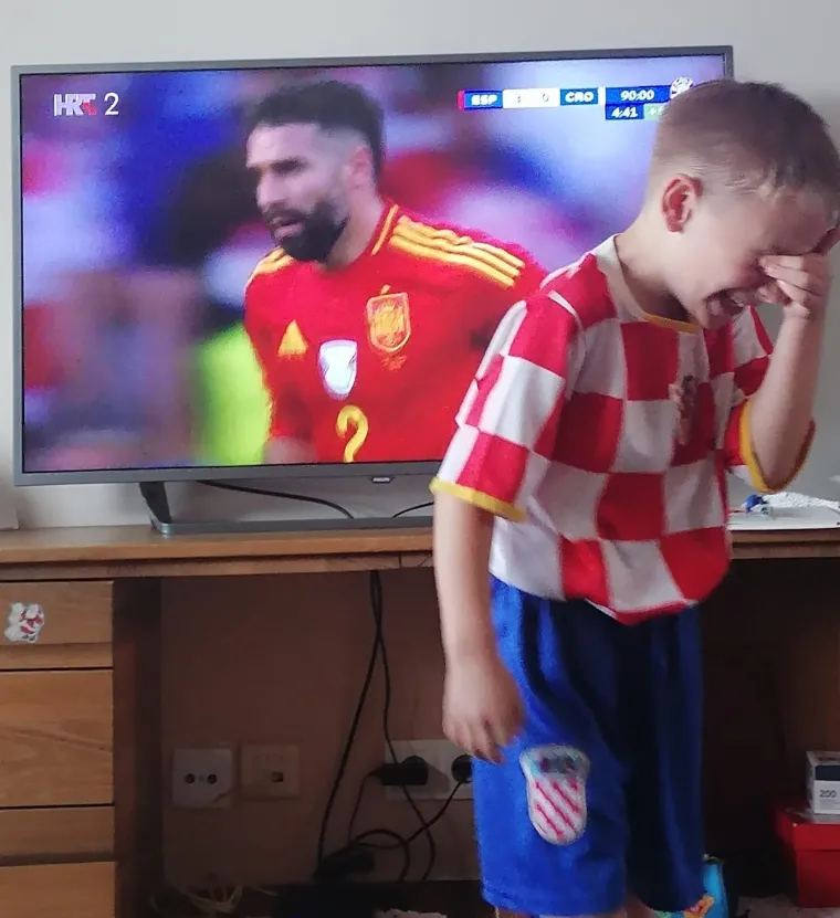 Ovo su najbolje fotografije 'Navijačke groznice' nakon prvog kruga Eura