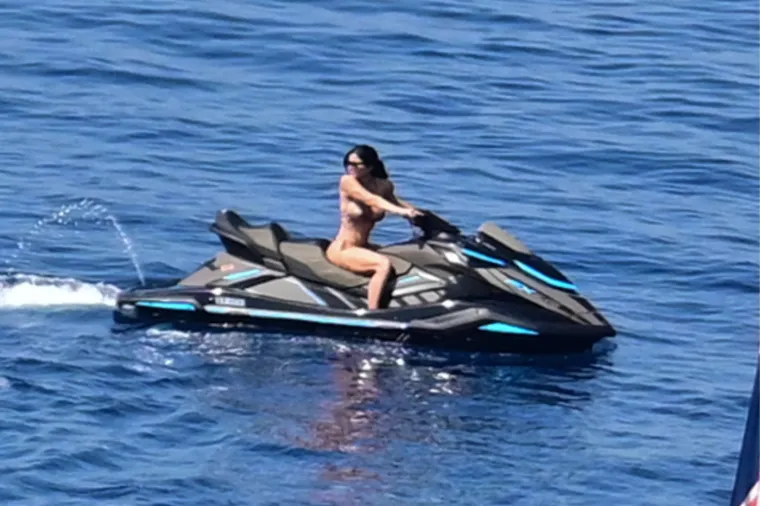 Kim Kardashian uživa na odmoru s Jeffom Bezosom u Grčkoj: Nije propustila ni ovo