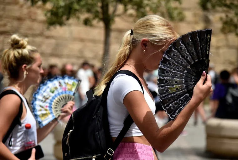 Ozbiljni toplinski val dostigao je vrhunac u Španjolskoj u utorak, a meteorolozi su ga nazvali najgorim sredinom lipnja u posljednjih 20 godina.