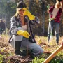 7. Volontiranje: Pomozite u lokalnoj zajednici ili sudjelujte u humanitarnim projektima, a usput ćete steći nova prijateljstva.