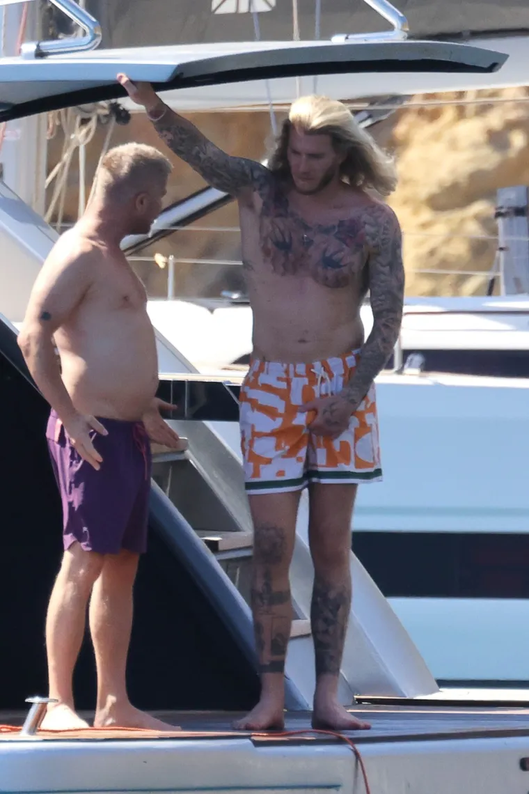 Poznata sportska novinarka i tragičar iz finala Lige prvaka uživaju na jahti u Italiji