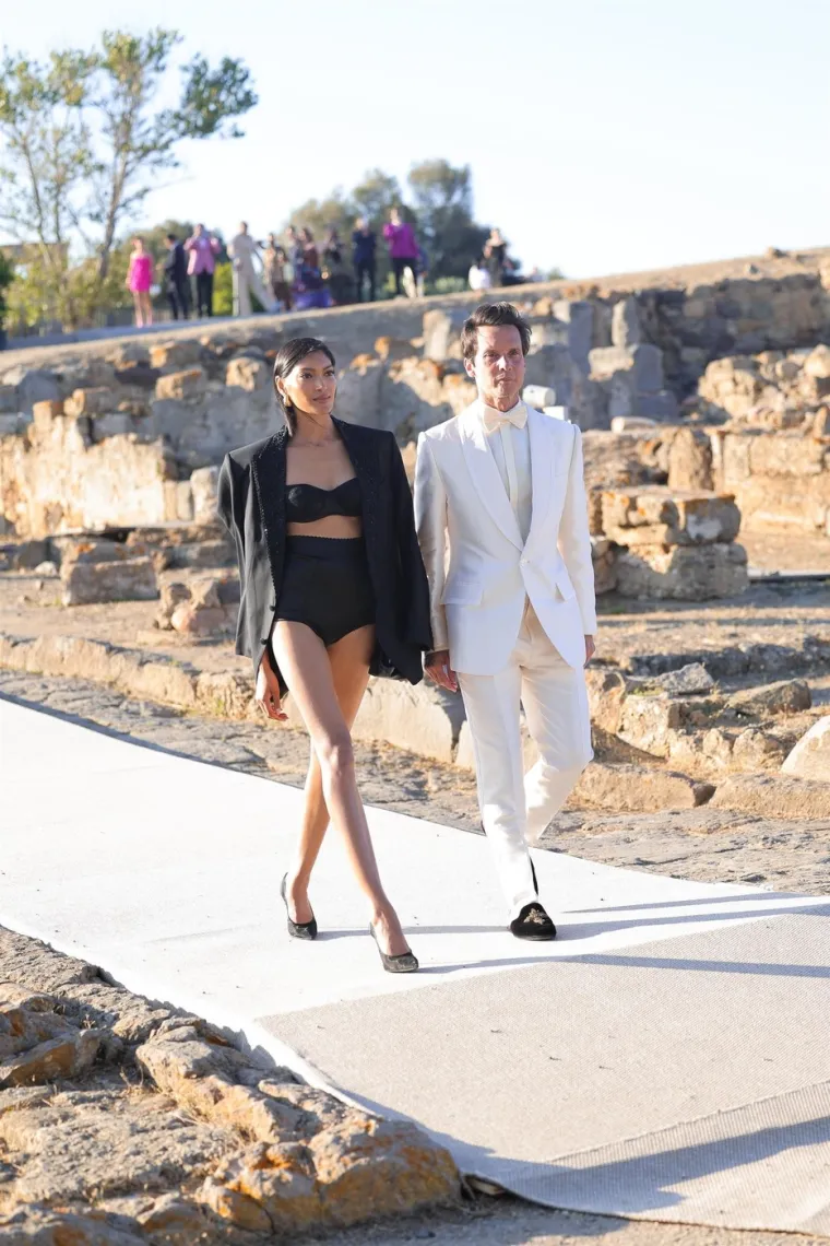 Revija ljepote u našem susjedstvu: Manekenke oduzimaju dah, jedna se istaknula