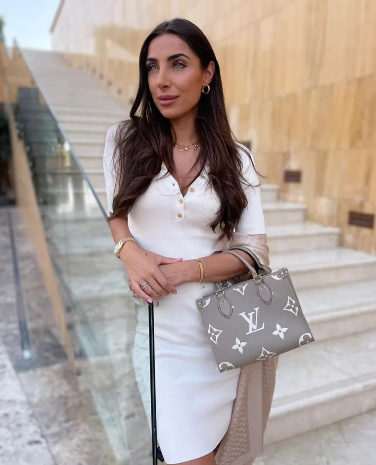 Zadivljujuća je &scaron;kolovana plesačica koja je izvodila balet i suvremeni ples na predstavama diljem &Scaron;panjolske. Sara i Aymeric održali su rasko&scaron;no vjenčanje 2023. godine.