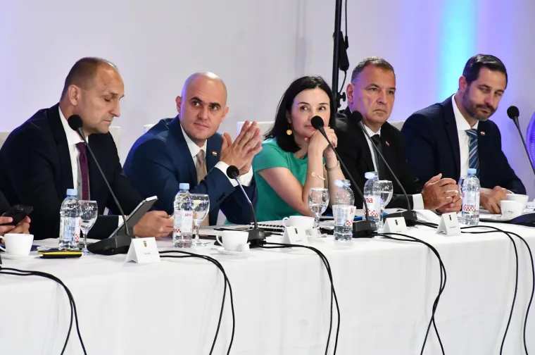 O čemu to razmi&scaron;lja Andrej Plenković?