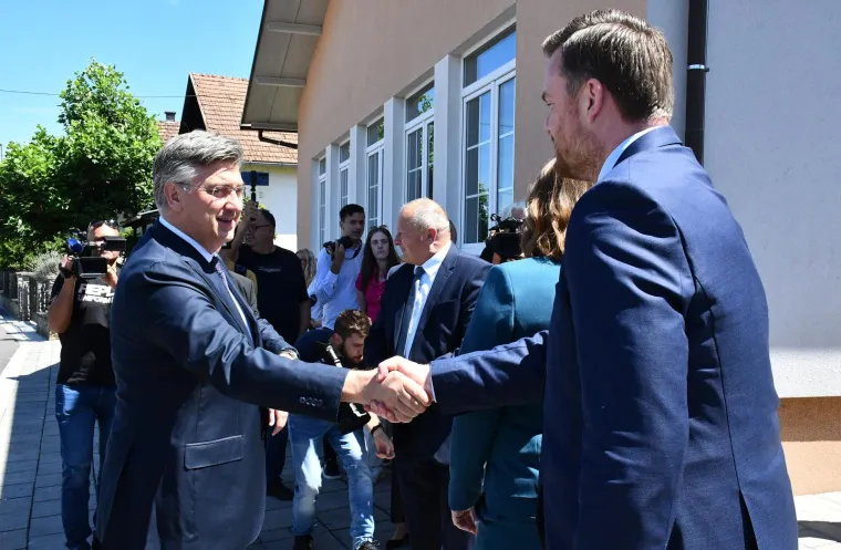 O čemu to razmi&scaron;lja Andrej Plenković?