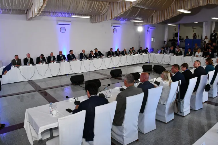 O čemu to razmi&scaron;lja Andrej Plenković?