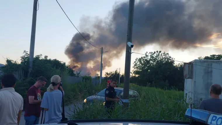 Buktinja u Zagrebu: U naselju Prečkom zapalio se prostor napu&scaron;tenog skladi&scaron;ta