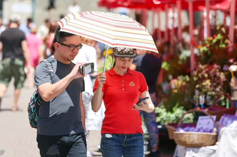 Opako vrije u metropoli! Šarene kombinacije dodatno podignule temperaturu u usijanom Zagrebu