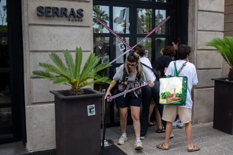 Čeka li ovo i Hrvatsku? Ustali su protiv masovnog turizma i gostima poručili: 'ajte ća!'