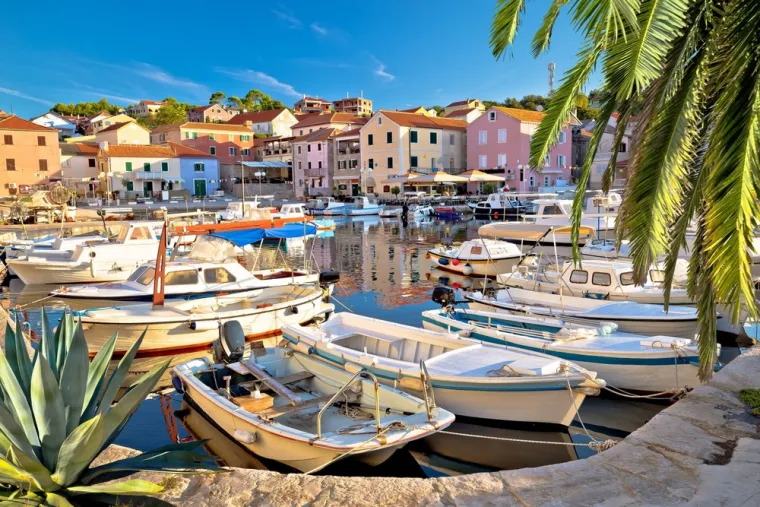 14. Sali na Dugom otoku