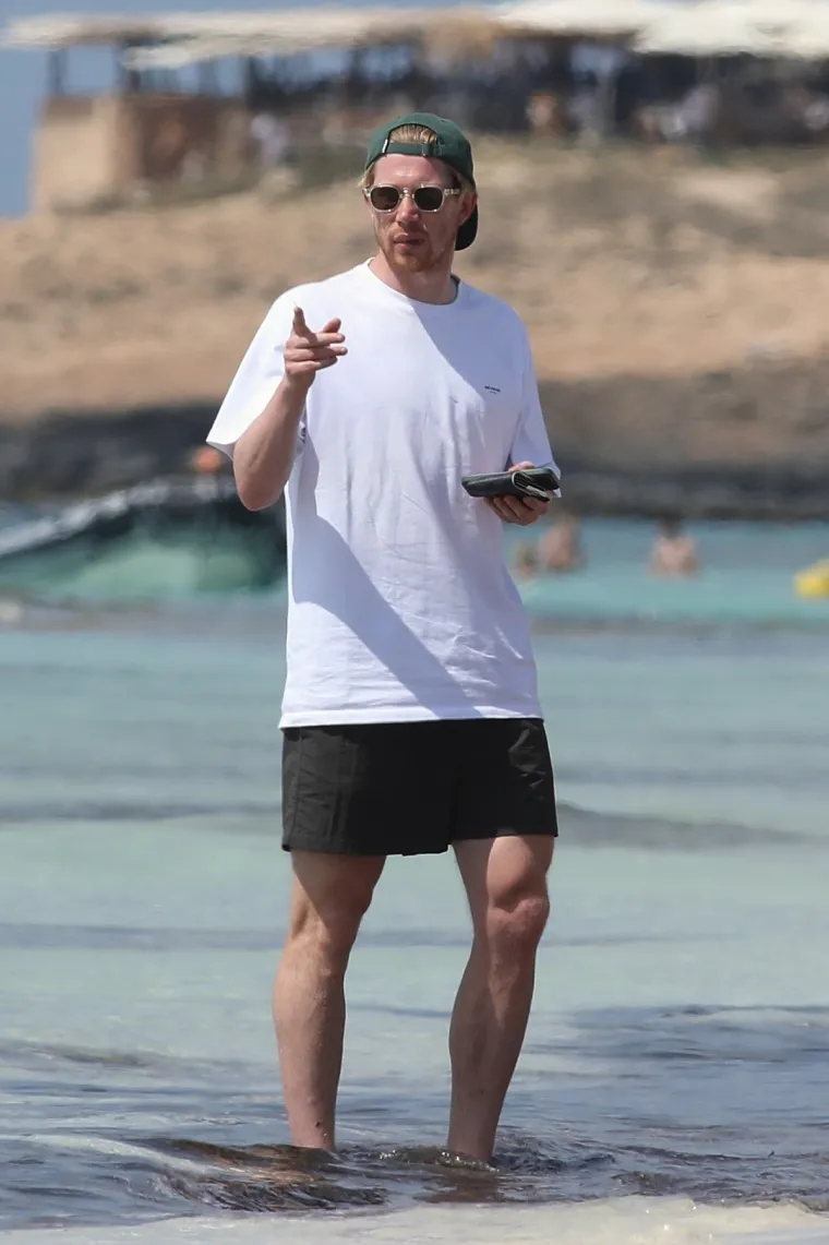 Ispao s EURO-a, ali to ga pretjerano ne muči. Evo kako s obitelji uživa u &Scaron;panjolskoj