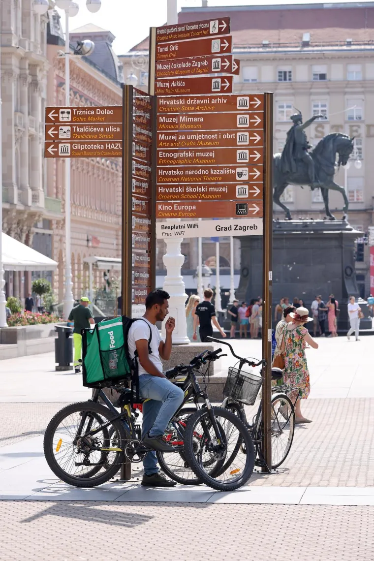 Užario se zagrebački asfalt: Jedni osvježenje potražili u sladoledu, drugima nije vruće ni u debelim sakoima
