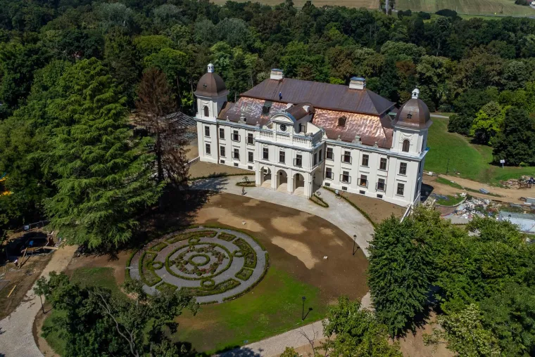 5. Našice
