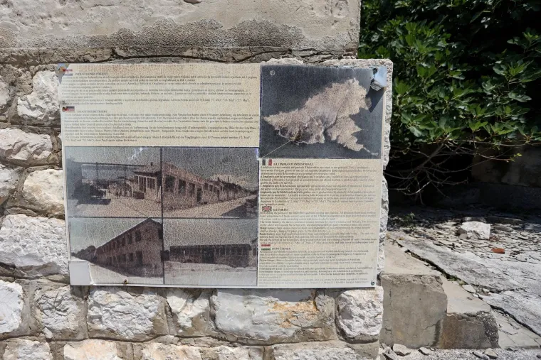 Napušten je već 35 godina, okružen je željezom i zelenilom. Pogledajte kako danas izgleda Goli otok