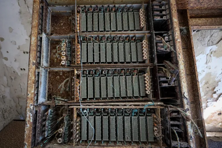 Napu&scaron;ten je već 35 godina, okružen je željezom i zelenilom. Pogledajte kako danas izgleda Goli otok