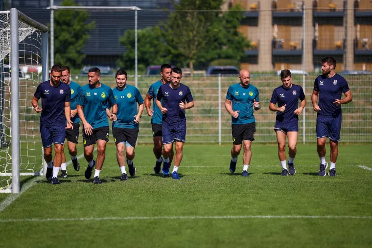 Dinamovci trenirali na paklenoj vrućini, a danas još moraju i odigrati utakmicu