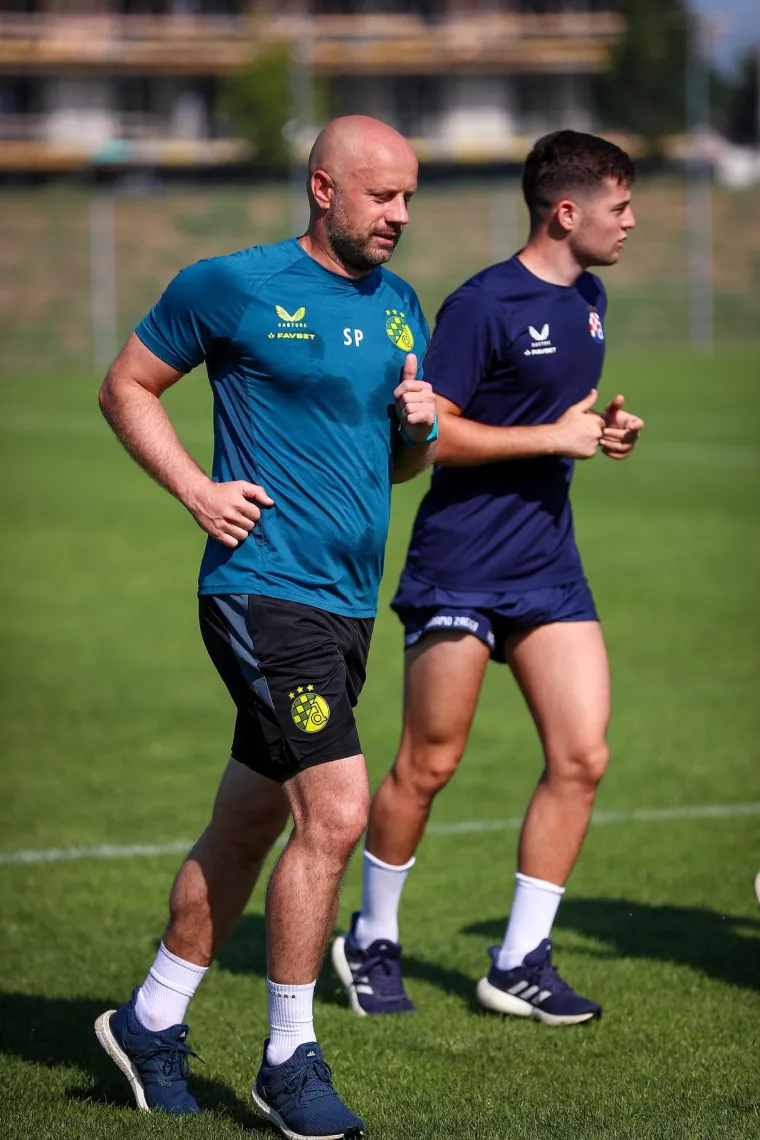 Dinamovci trenirali na paklenoj vrućini, a danas jo&scaron; moraju i odigrati utakmicu