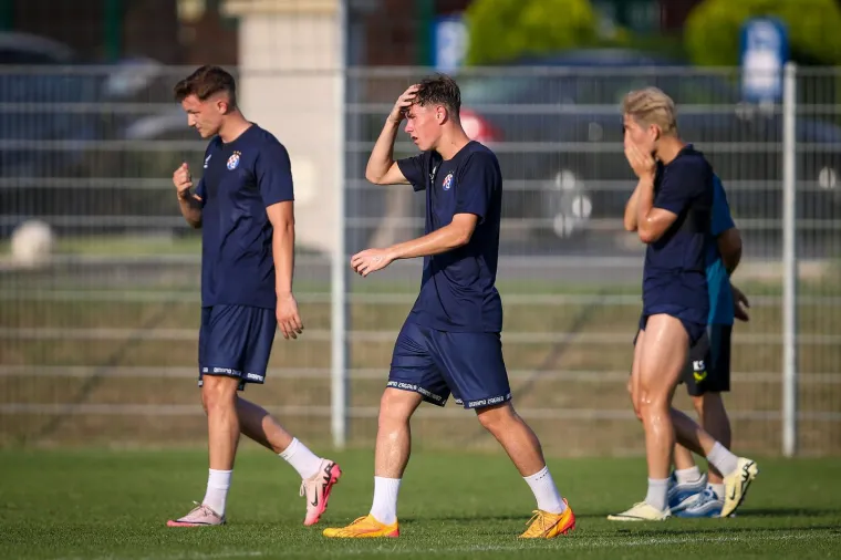 Dinamovci trenirali na paklenoj vrućini, a danas jo&scaron; moraju i odigrati utakmicu