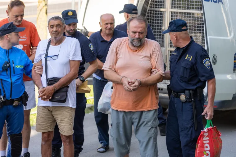 Ovo su lica osumnjičenih za zločine iz '91. kod Vukovara: Zarobili su i zlostavljali'