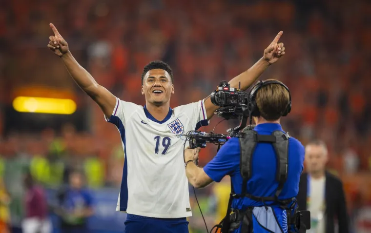 Engleski junak nakon gola u 90. za finale Eura pokazao kakav je frajer: Svi pričaju o poljupcu godine