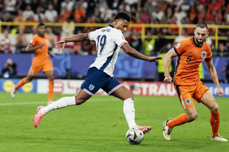 Engleski junak nakon gola u 90. za finale Eura pokazao kakav je frajer: Svi pričaju o poljupcu godine