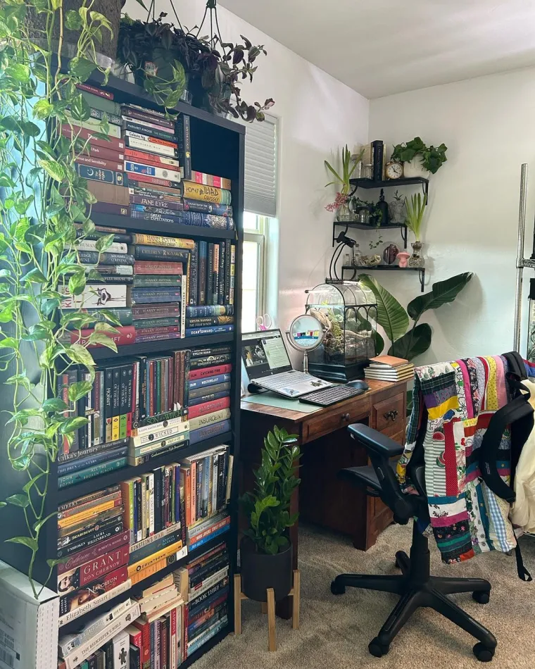 Skupila je vi&scaron;e 200 egzotičnih životinja, s nekima čak dijeli krevet