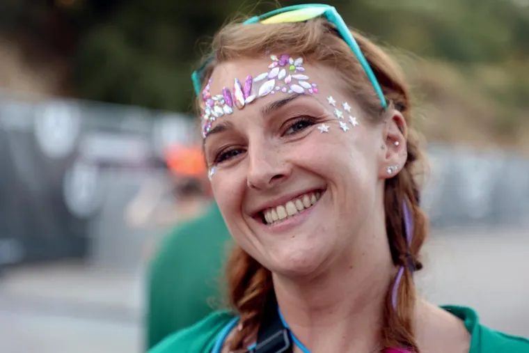 Ivana Knoll užarila atmosferu na Ultri, počelo je party ludilo: Netko na festival poveo tatu, stigli i fratri