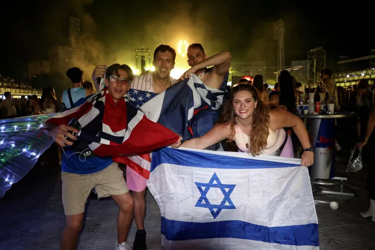 Prva noć Ultre iza nas! Gliteri, neon i partijanje do zore: pogledajte kako je to izgledalo