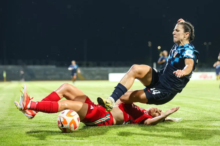 Težak poraz hrvatskih nogometa&scaron;ica: 'Njihove su prave profesionalke'