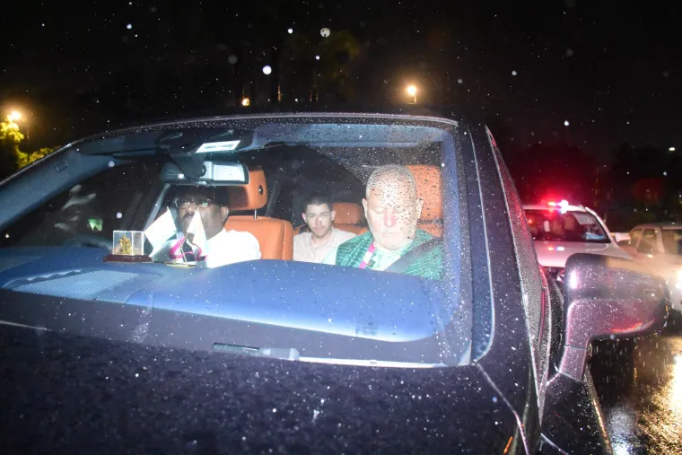 Kardashianke na svadbi sina najbogatijeg Azijanca, odjevnom kombinacijom ukrale show svima