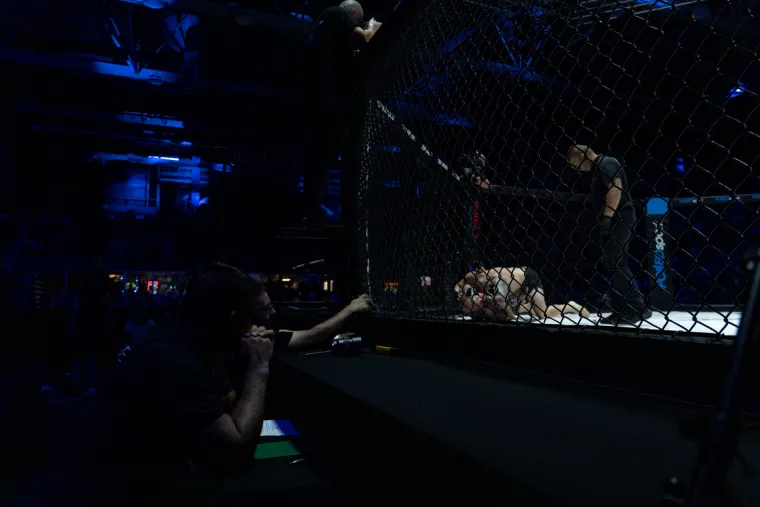 Nokauti, giljotine i poluge: Pogledajte spektakularni FNC 18 iz prvog reda