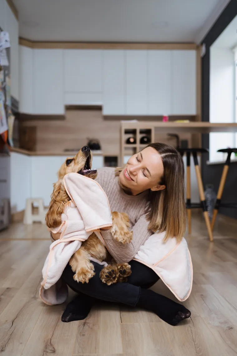 13.- Zamolite osobu koja vam čuva ljubimca da zavara provalnike