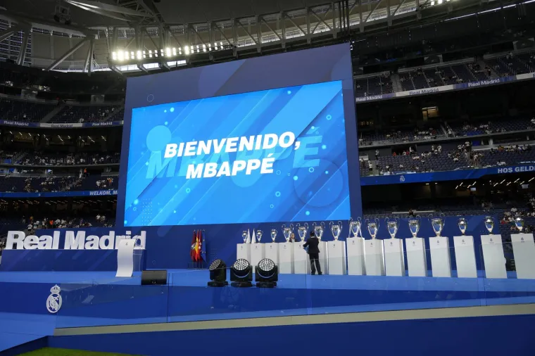 Mbappé predstavljen u Madridu: Otkriveno kako je pokazao totalni respekt za Modrića