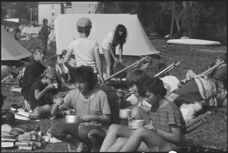 Ovako se ljetovalo u doba komunizma: More je za mnoge tada bilo san, pa se i tako hladilo na vruć dan