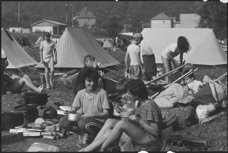 Ovako se ljetovalo u doba komunizma: More je za mnoge tada bilo san, pa se i tako hladilo na vruć dan