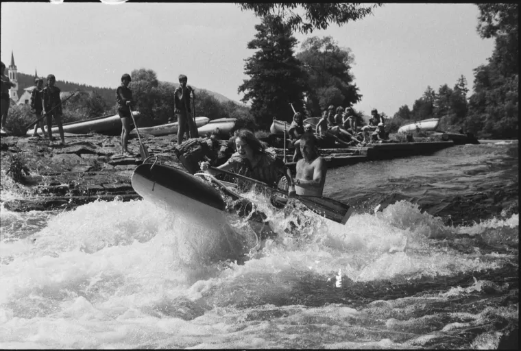 Ovako se ljetovalo u doba komunizma: More je za mnoge tada bilo san, pa se i tako hladilo na vruć dan