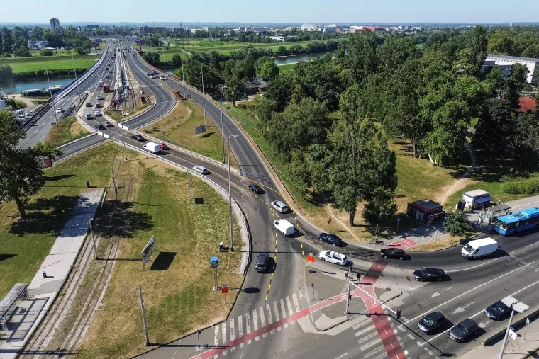 Obnovljen dio Jadranskog mosta: Ovako iz zraka izgleda nova regulacija prometa