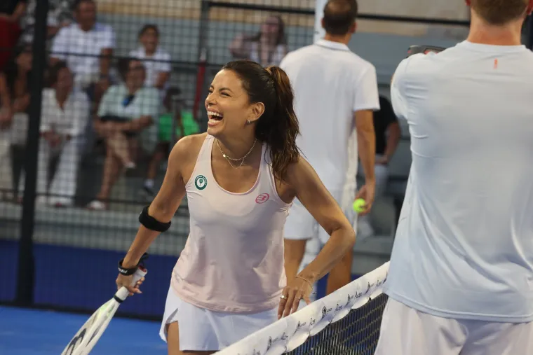 Eva Longoria zaigrala tenis za hvalevrijednu svrhu. Pogledajte kako joj je išlo