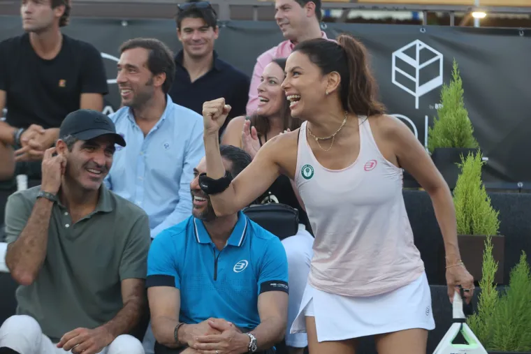 Eva Longoria zaigrala tenis za hvalevrijednu svrhu. Pogledajte kako joj je išlo