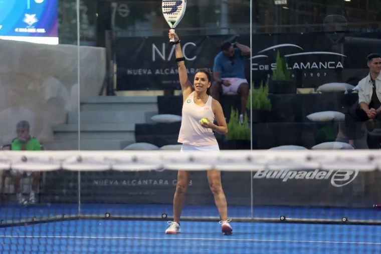 Eva Longoria zaigrala tenis za hvalevrijednu svrhu. Pogledajte kako joj je išlo